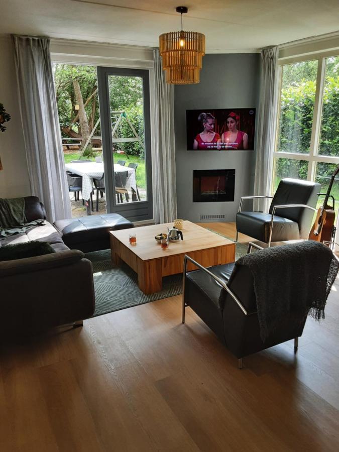 Rumah Senang Wellness Met Hottub En Tuin Ferienhaus