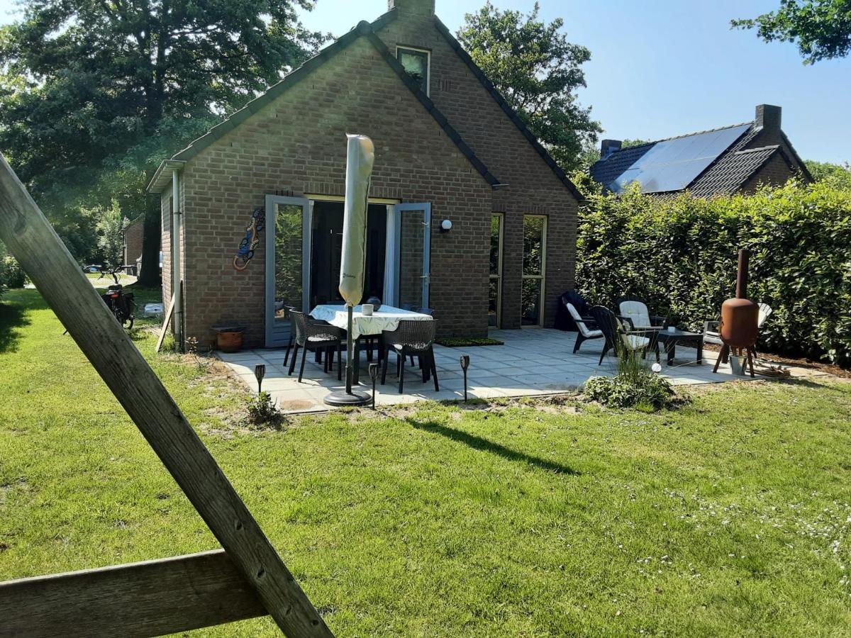 Ferienhaus Rumah Senang Wellness Met Hottub En Tuin Ewijk