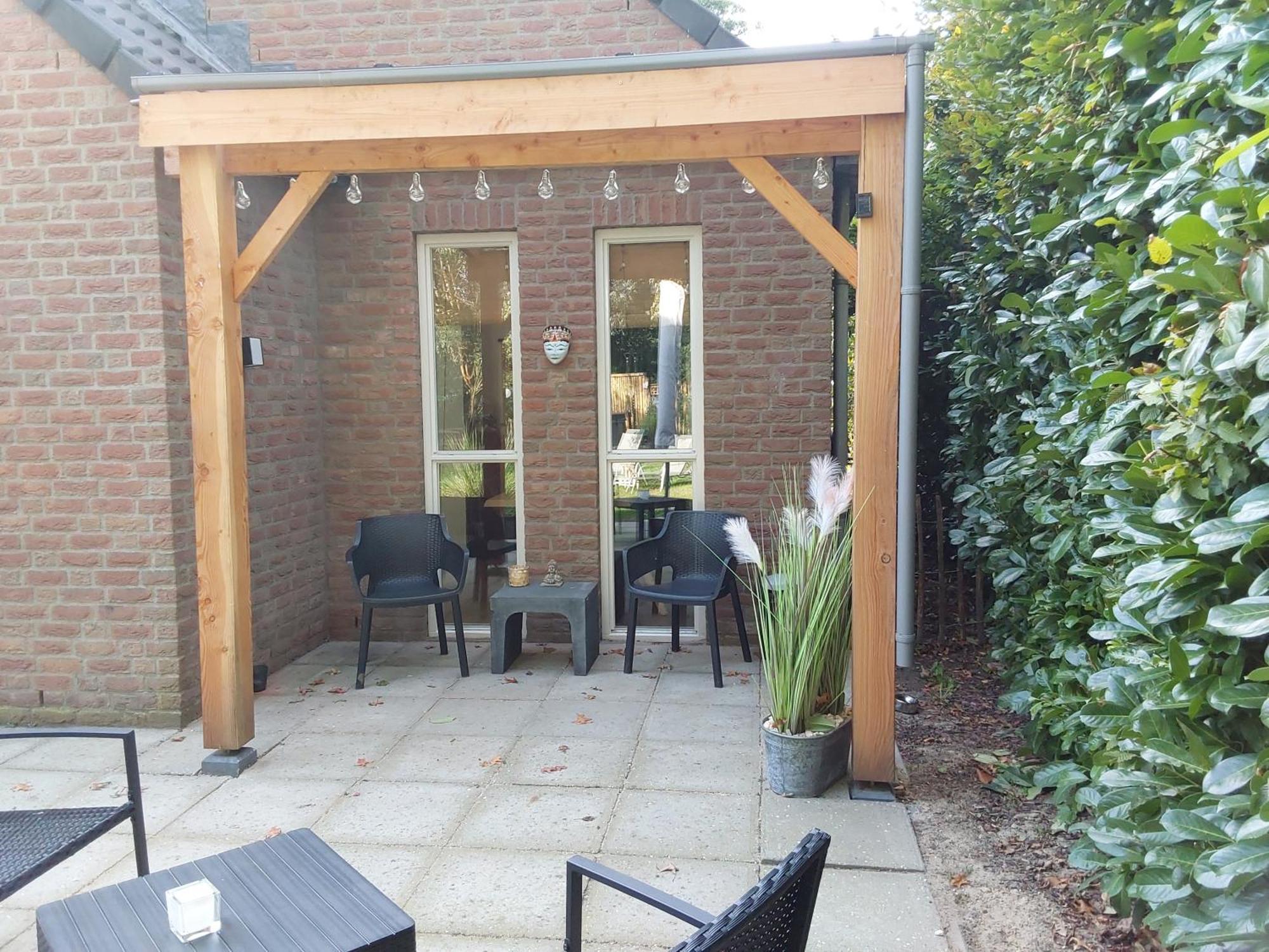 Rumah Senang Wellness Met Hottub En Tuin